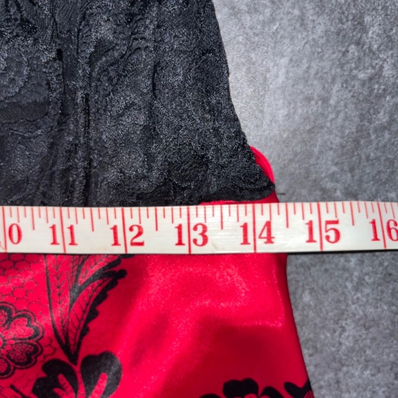 In Bloom (S) maxi sleep dress in red & black satin. - Picture 10 of 16